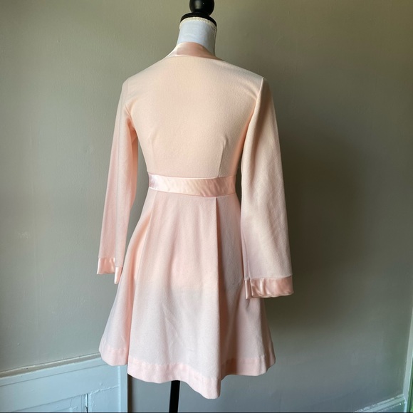 Beautiful lt pink Gossard Artemis short zip robe - Picture 6 of 9